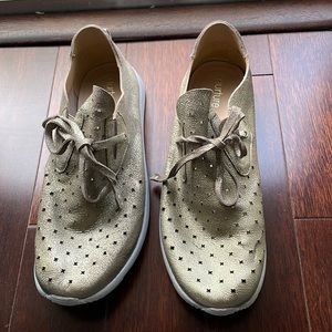 Women’s super lightweight slip on hold leather sneaker/ shoe